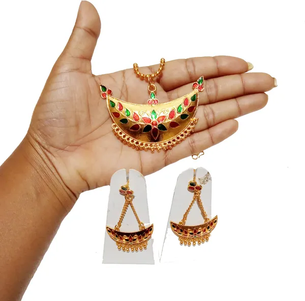 Assamese_Traditional_Gold_Plated_Red_Green_Colour_Joonbiri_Chain_Jewellery_Set_For_Women